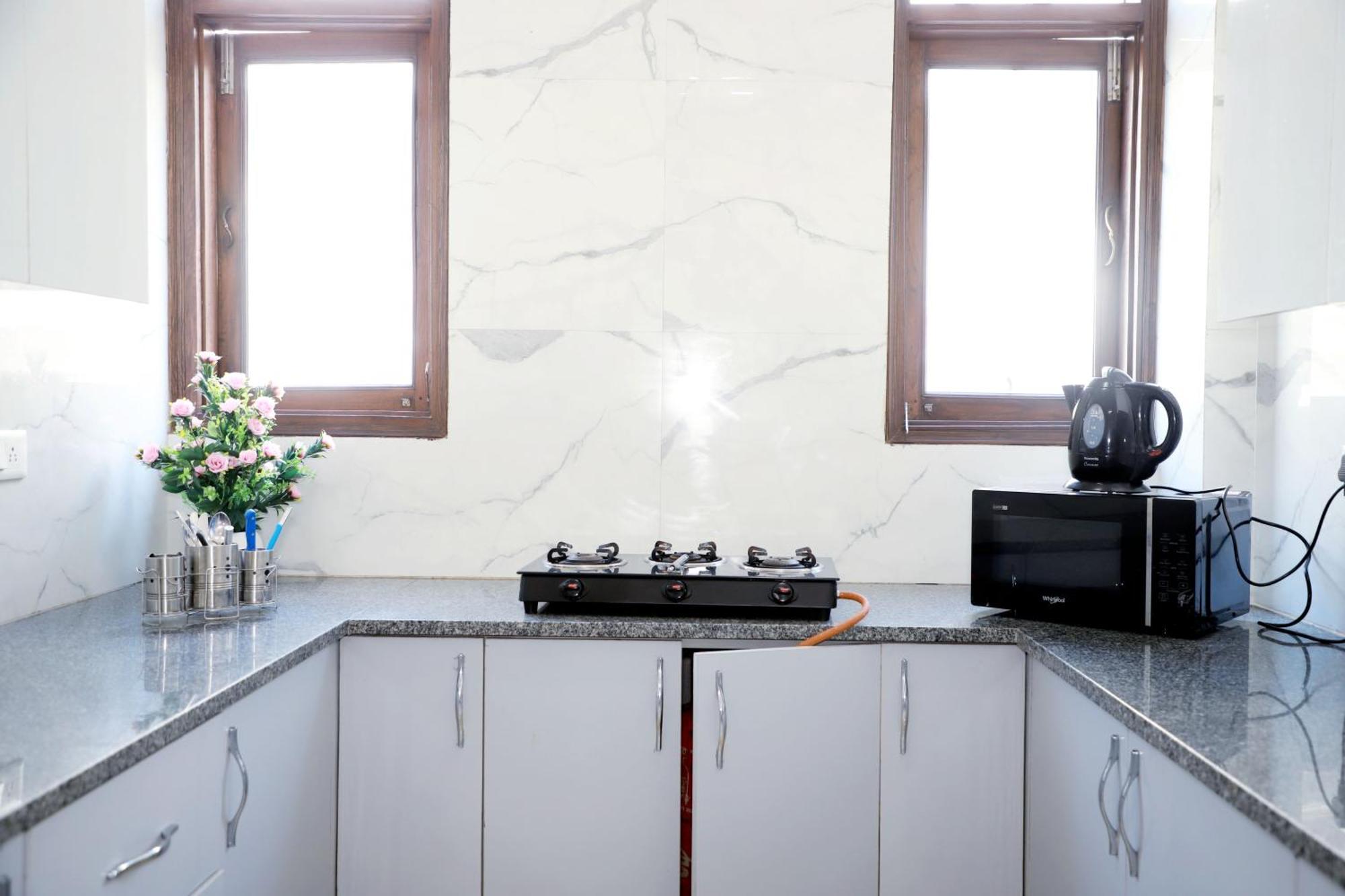 Fortune Home Service Apartment 2Bhk,E28 Saket 2A Nova Deli Exterior foto